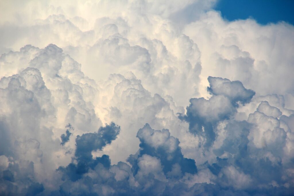 clouds, sky, atmosphere-1473311.jpg